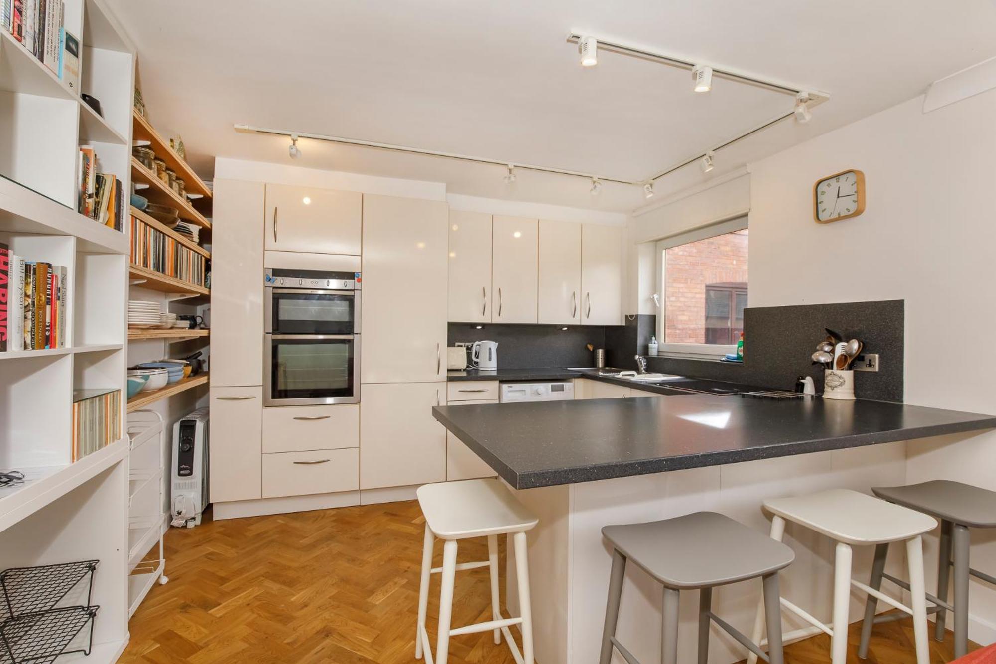 Monkgate Cloisters - Free Parking Apartment *